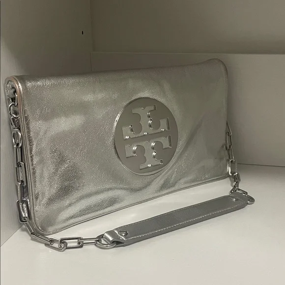 Tory Burch Metallic Reva Silver Clutch - Picture 1 of 14
